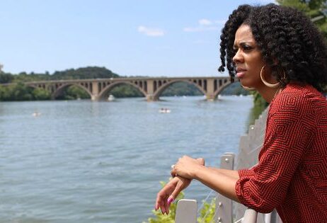 Twist-Outs vs.  Braid-Outs: ¿Qué es mejor que el otro?