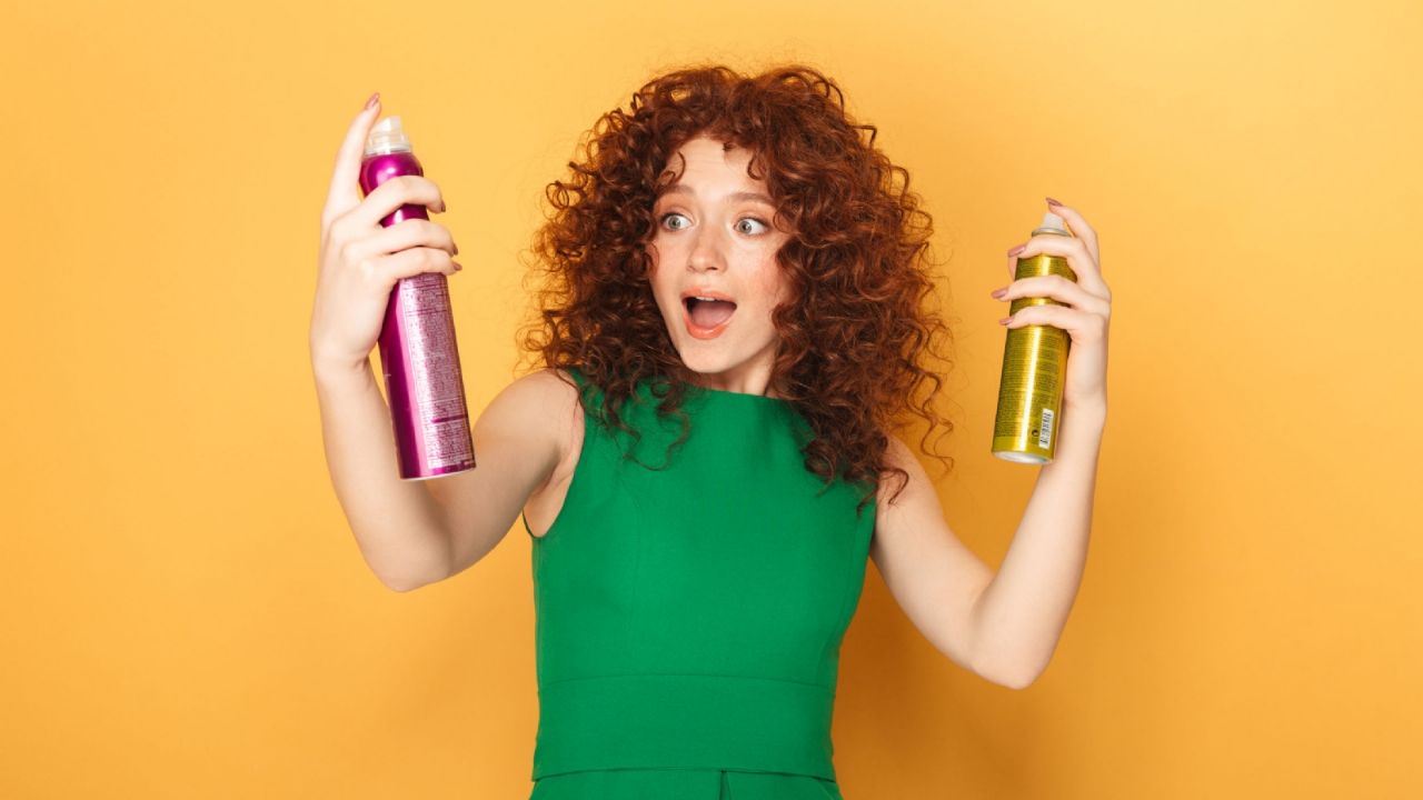 Están sacando del mercado más de 1 millón de champús porque contienen materiales relacionados con el cáncer