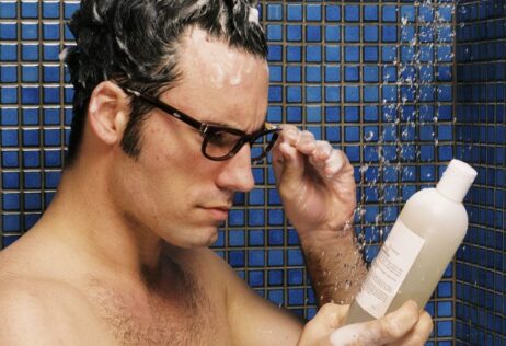 Los 10 mejores champús anticaspa para tratar tu cuero cabelludo