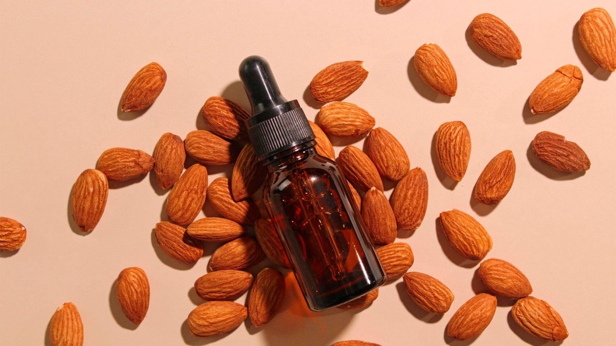 Los beneficios del aceite de almendras para el cuidado del cabello