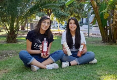 Un emprendimiento propone shampoos de quinua para respetar el medio ambiente