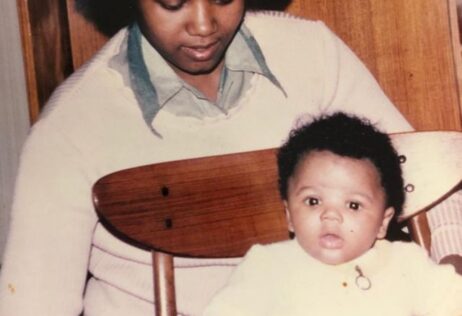 Anne-Marie Dias Borges y su madre Maria Filomena en 1977