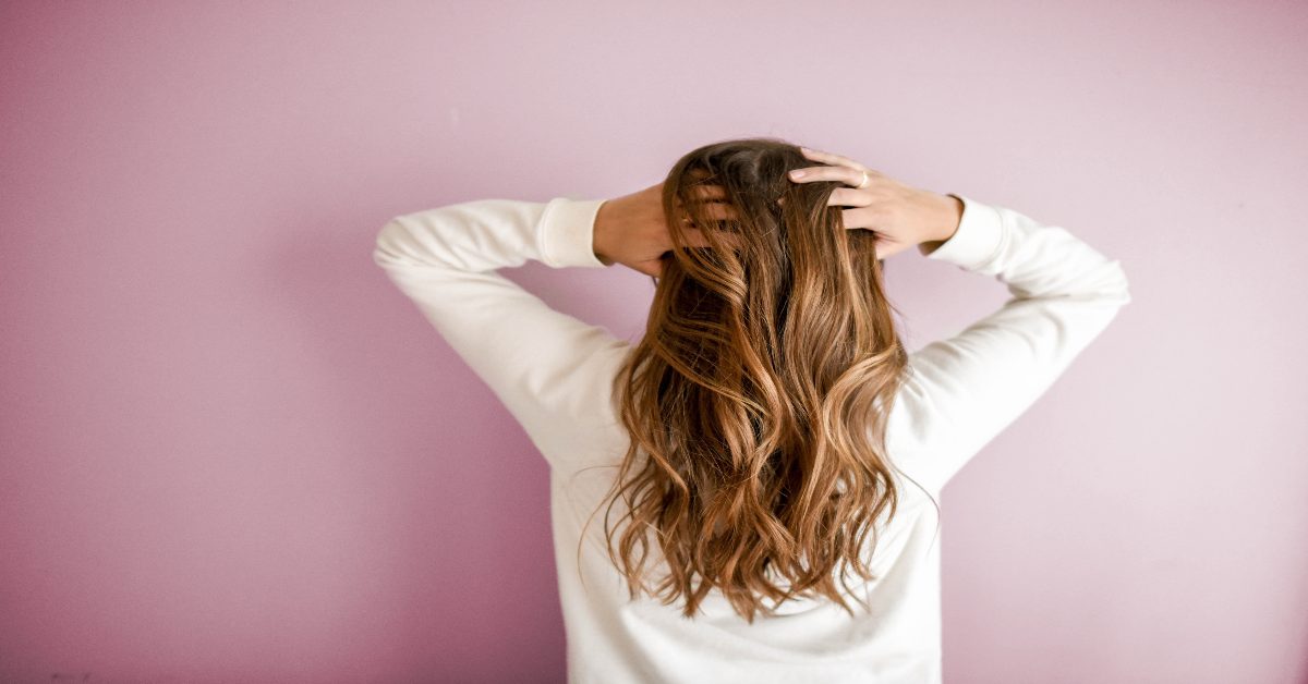 Consejos profesionales para cabello con caída fuerte