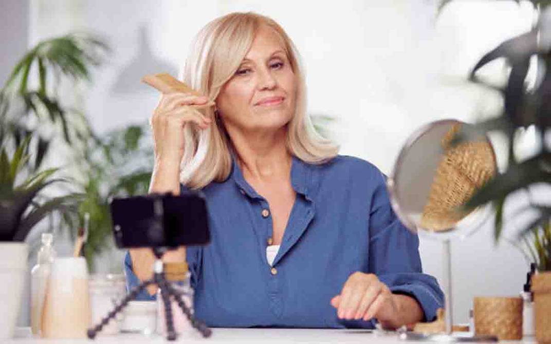 ¿Tienes 50 años o más?  Estos son los tonos rubios versión 2023 que te harán lucir más joven |  Moda |  revista