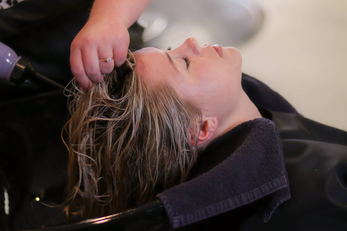 Reconstrucción capilar: la posibilidad de fortalecer el cabello dañado